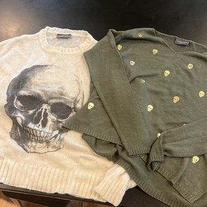 Set of 2 Wooden Ships skull sweaters. Size S/M